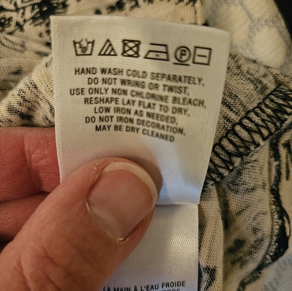 Akemi & Kin Top - Picture 8 of 8